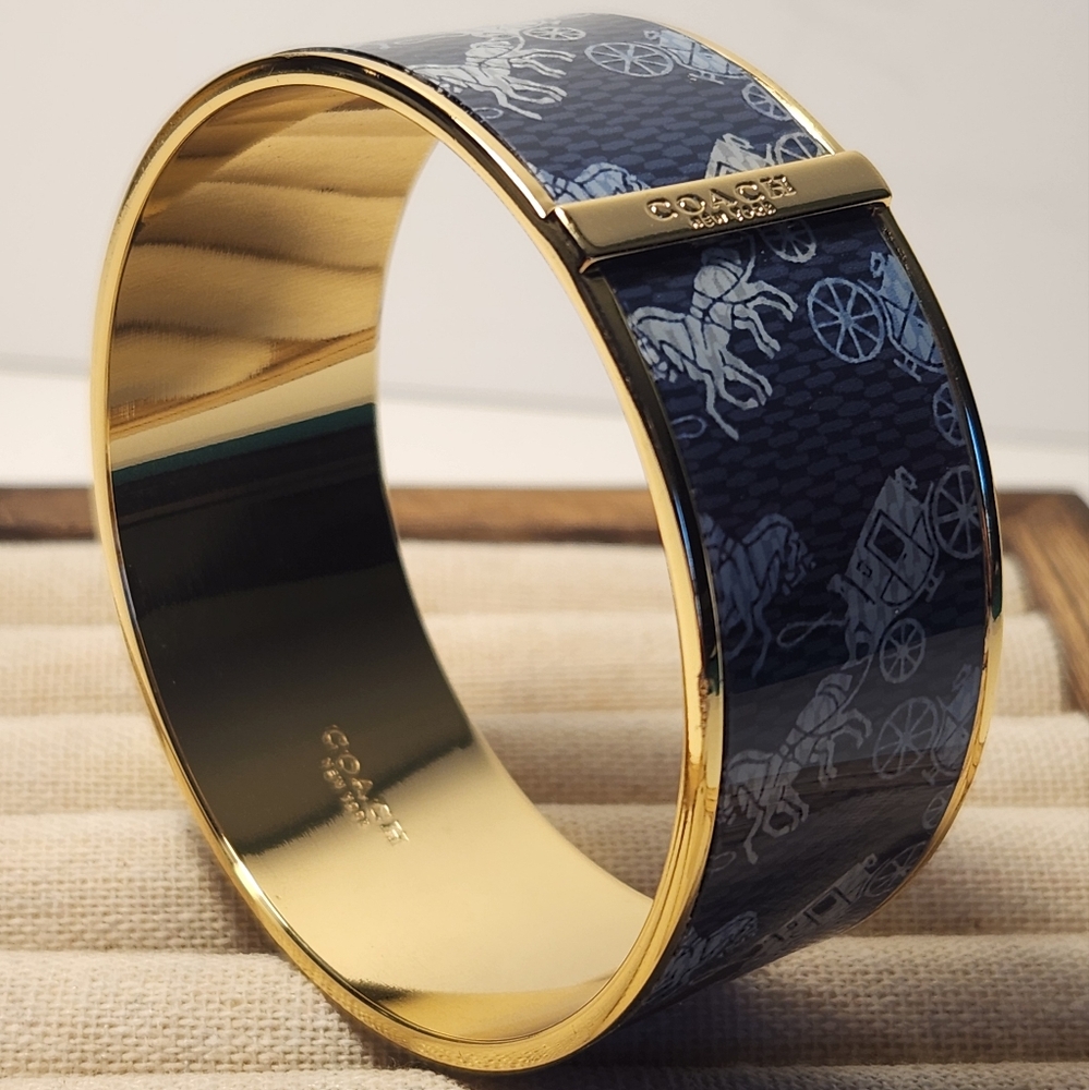 Signature COACH Bracelet